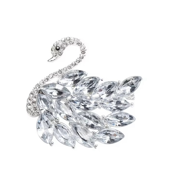Jewelry - Noble Swan Statement Brooch